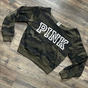 Camouflage Cropped Sweatshirt
